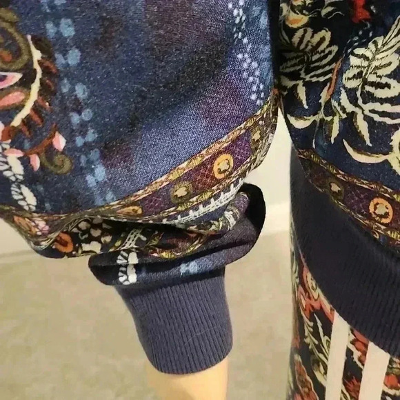 Adidas set  - Picture 4 of 12